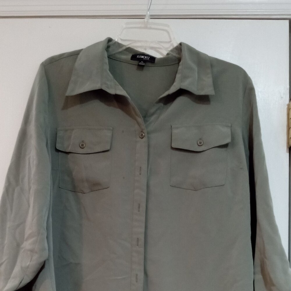 LIKE NEW ELEMENTZ  BLOUSE!!